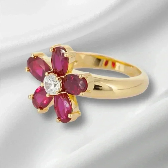 🇨🇦🆕5th Avenue Women’s Floral Ring - Picture 4 of 14